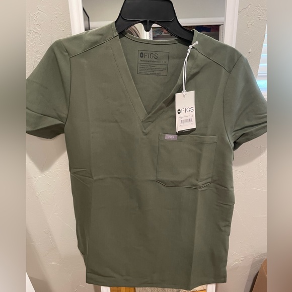Figs Tops Figs Scrub Top Poshmark
